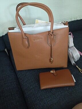 Michael Kors Studio Mercer Large Convertible Tote in Acorn Colored Leather W/ Wa